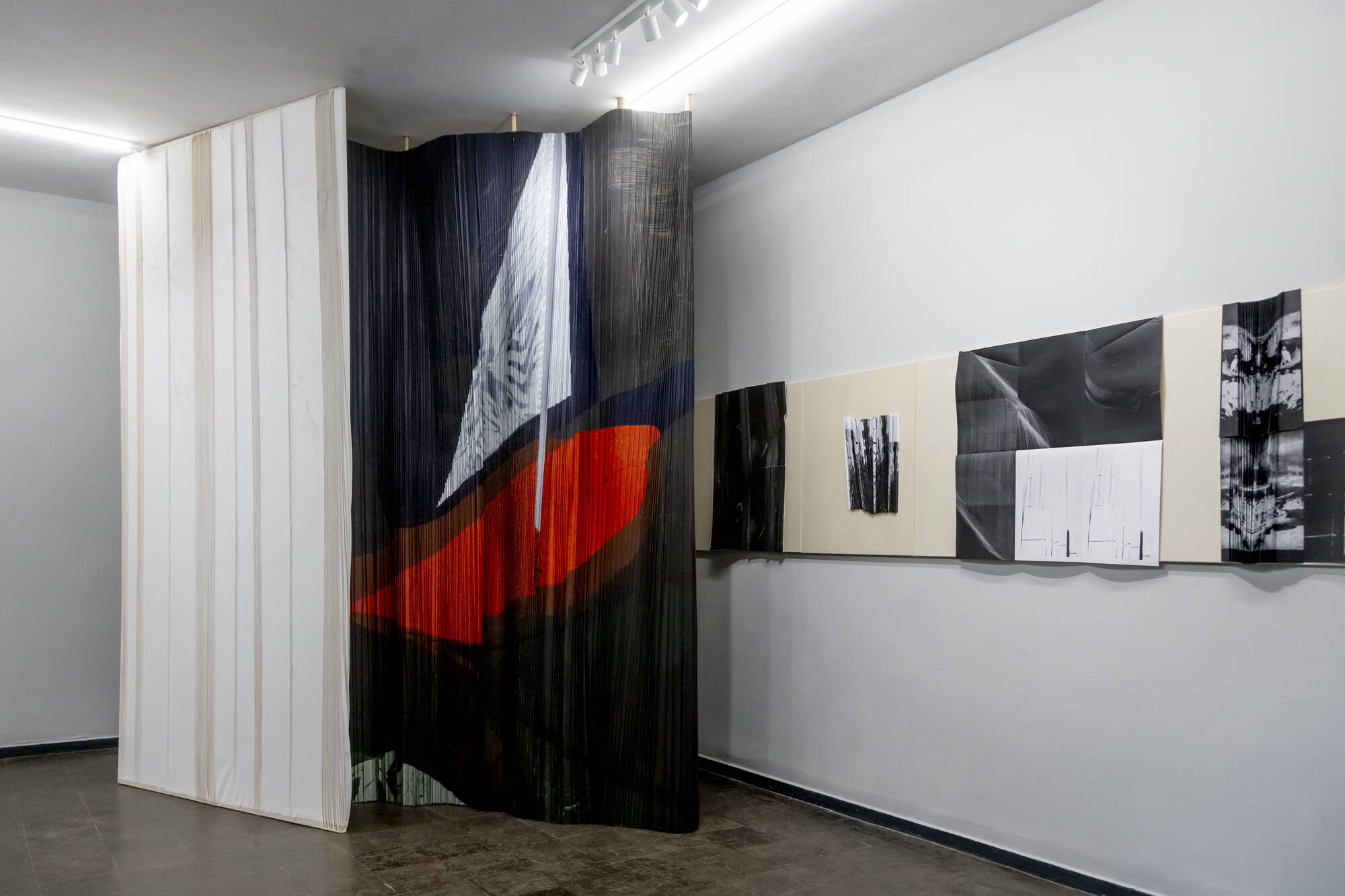 Image:Gabriela Volanti Die Wanderung und der Schatten, 2020